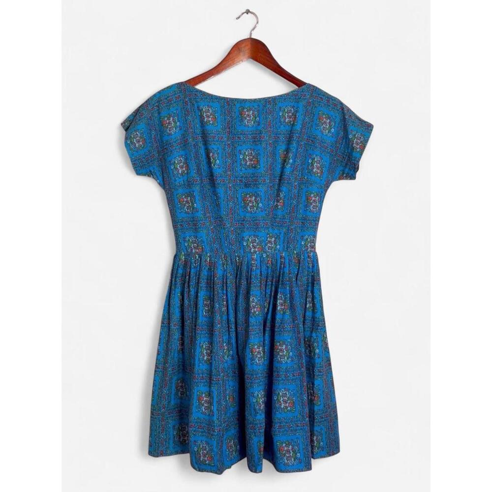 Antique cropped fit-flare house dress
